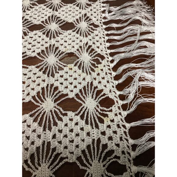 Vintage Crochet Bedspread Or Tablecloth - 42x40” - Picture 8 of 8